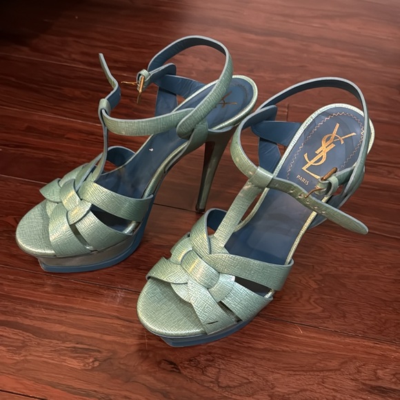 YSL Tribute Sandals in Patent Leather - great condition - Picture 4 of 7